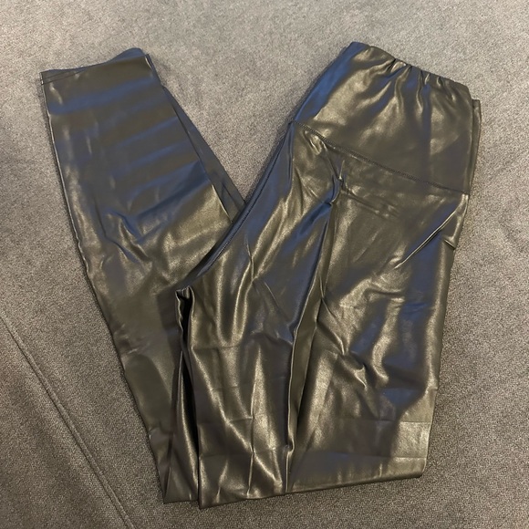 Aritzia Daria Pant. Wilfred Free - Picture 4 of 4